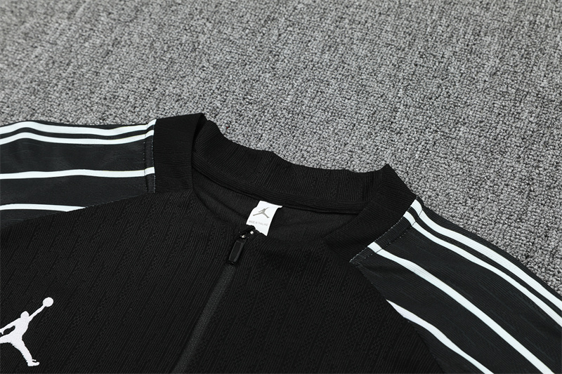 2025/2026 Paris Saint-Germain Black half zip training suit set