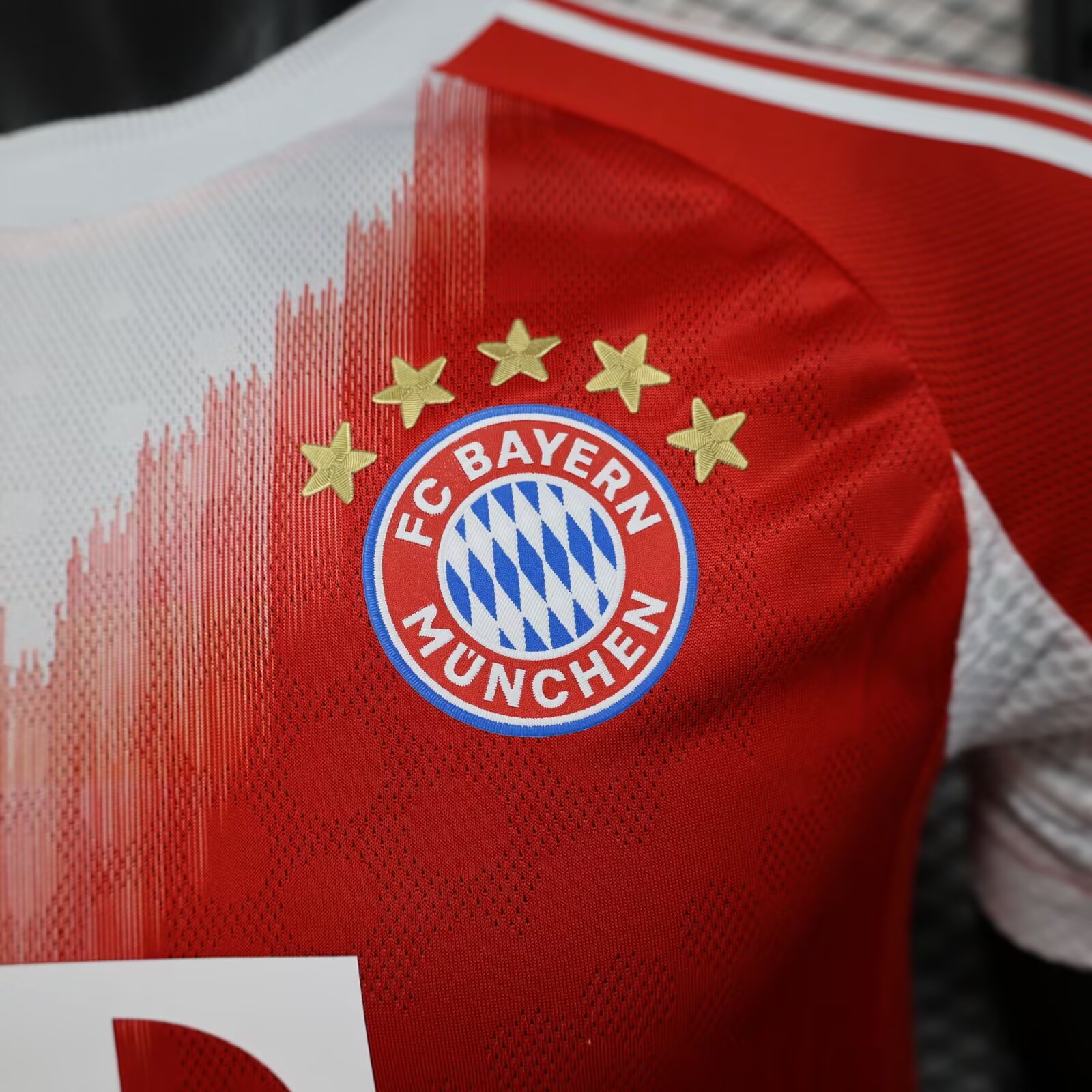 2025/2026 Bayern Munchen Home Jersey (Player Version)