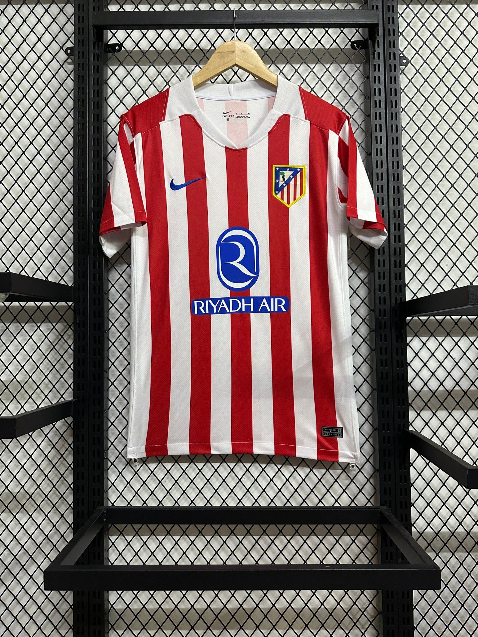 2025/2026 Atletico Madrid Home Football Shirt(Fans version)
