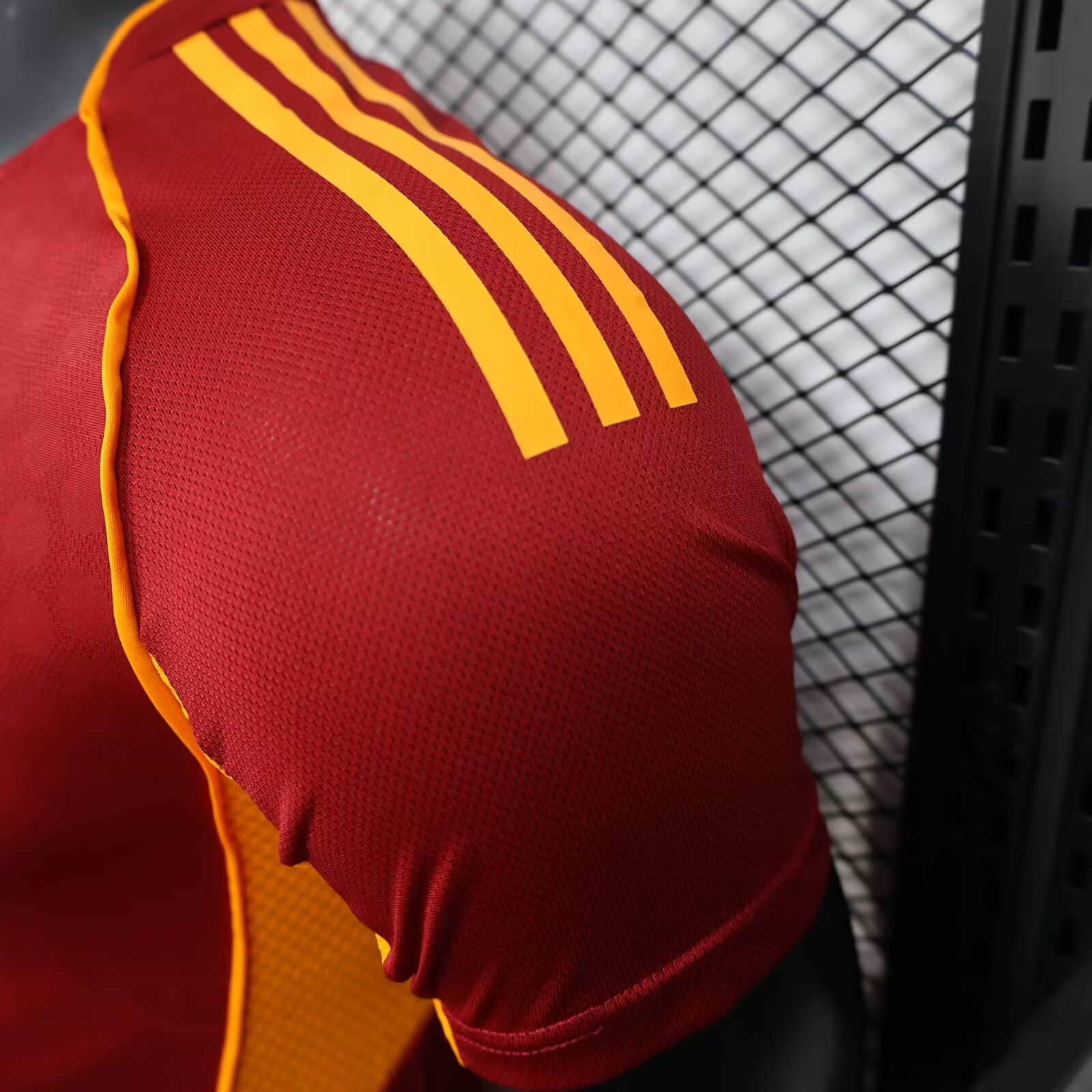 25/26 AS Roma Home Football Shirt(Player Version )