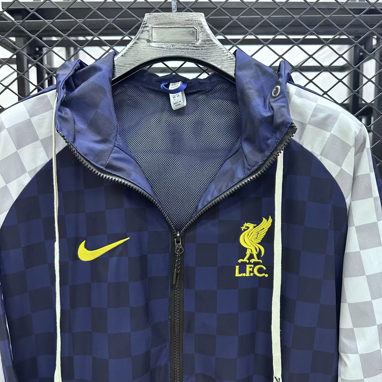 2025/2026 Liverpool Windbreaker Football shirt