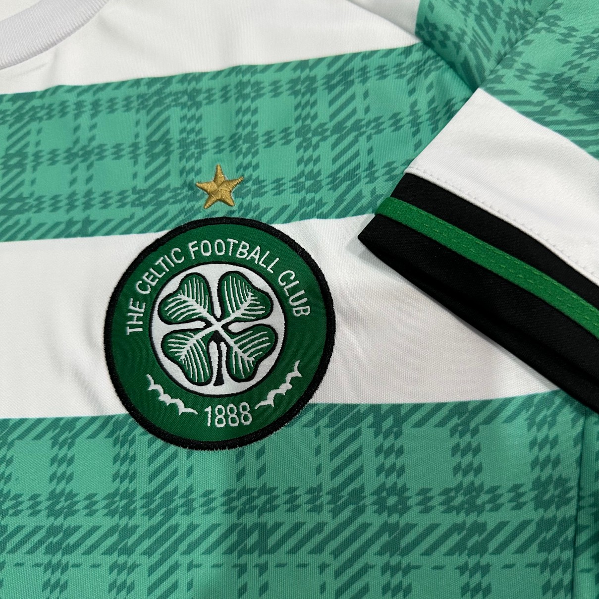2025/2026 Celtic Home Football Shirt( Fans Edition )