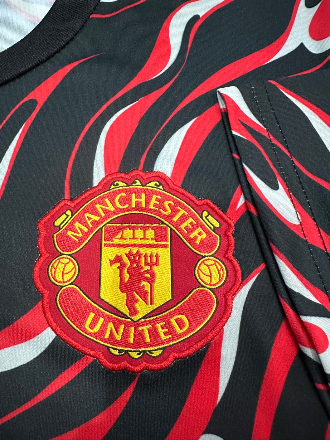 2025/2026 Manchester United Training Jersey(Fans version)
