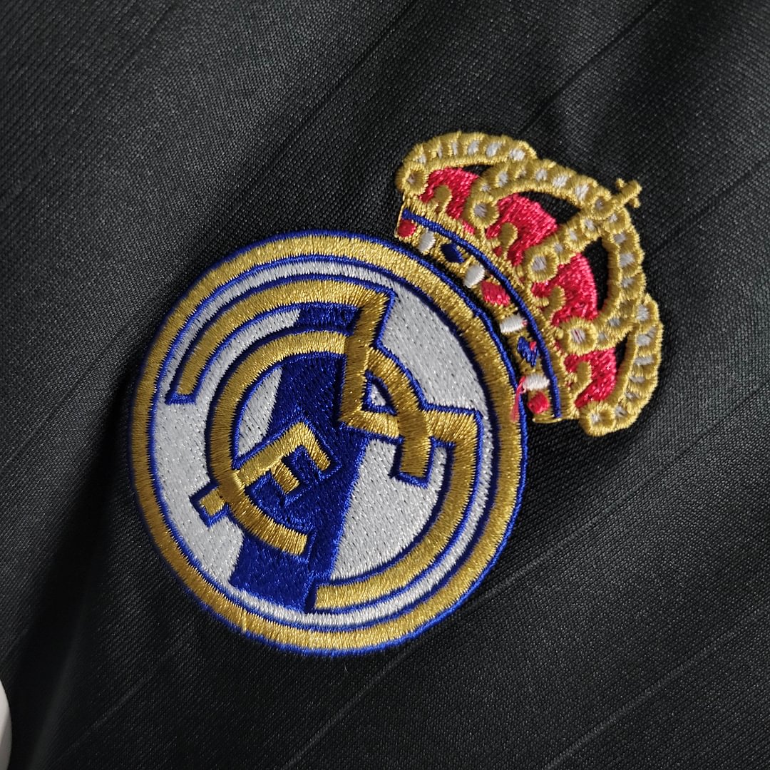 2006/2007 Real Madrid Retro Away Football Shirt