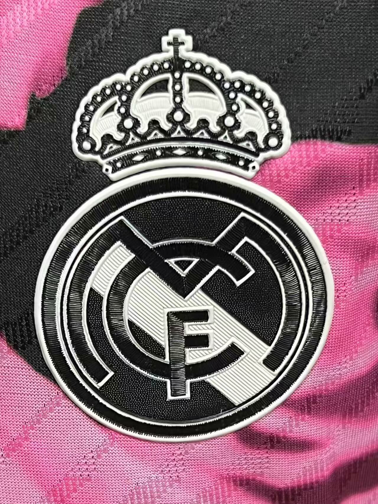 25/26 Real Madrid Pink Snake Special Jersey(Player Version)