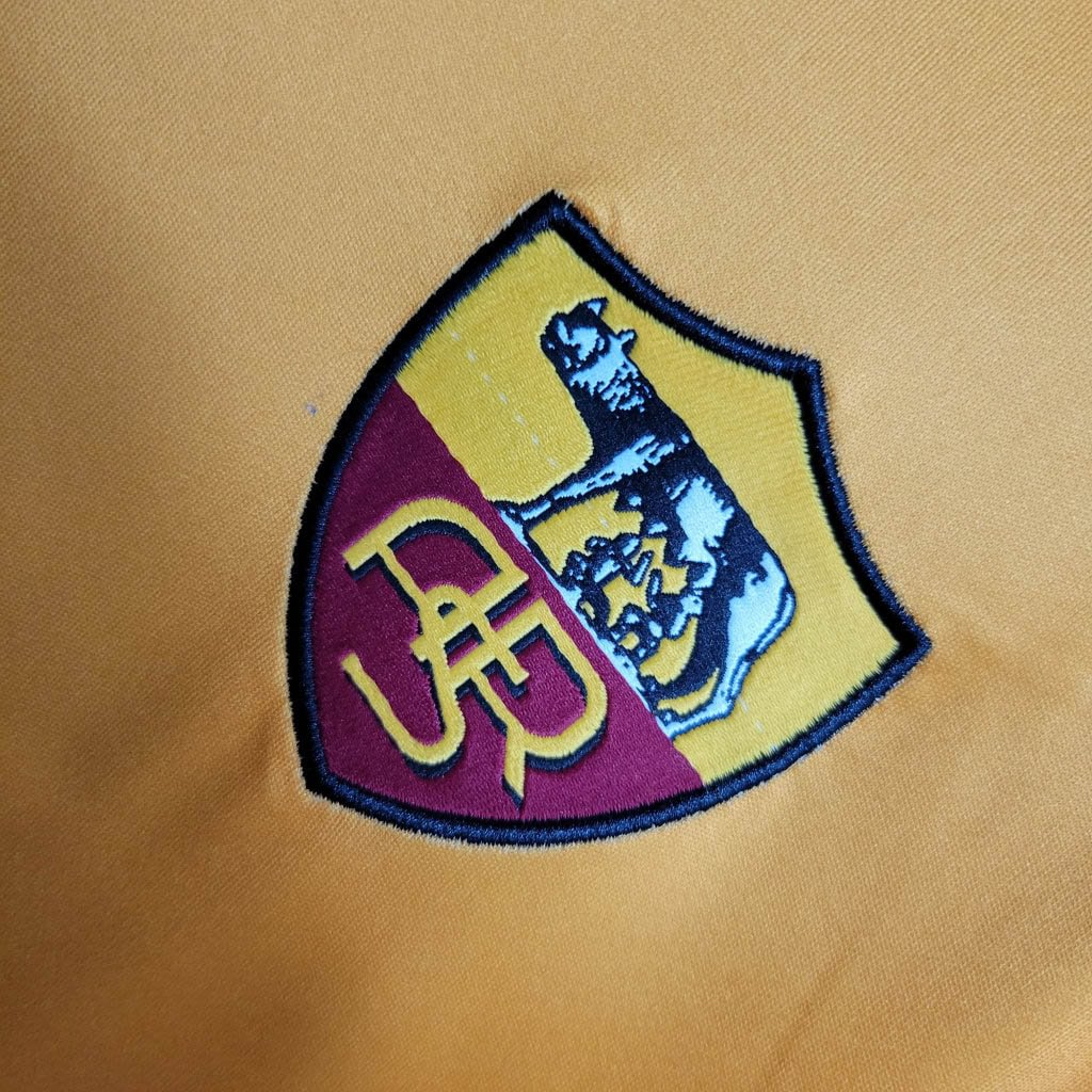 2001/2002 Retro AS Roma European Home Football Shirt ( Fans Edition )
