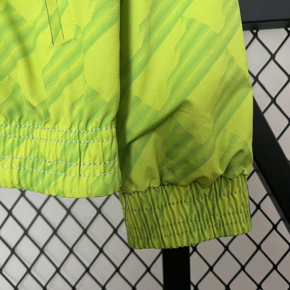 2024/2025 manchester united (black-green) Reversible Windbreaker Football Shirt