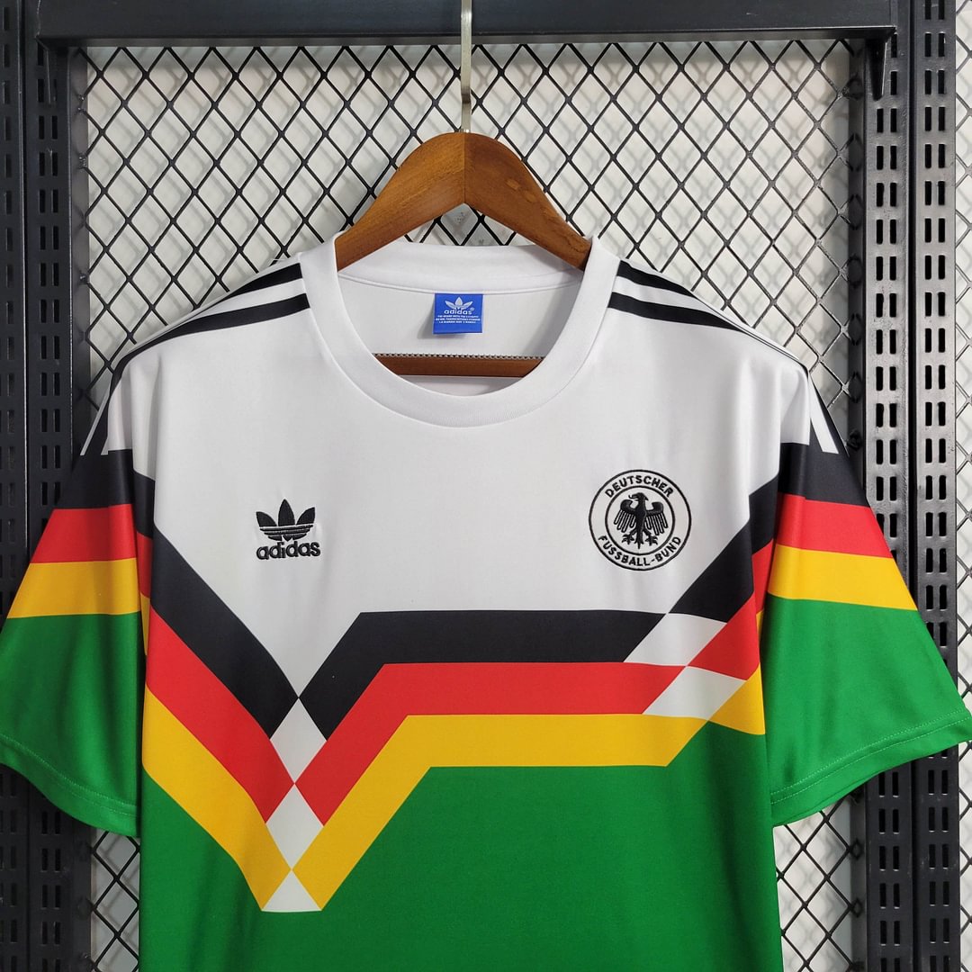 1990 Germany Retro World Cup Football Shirt( Fans Edition )