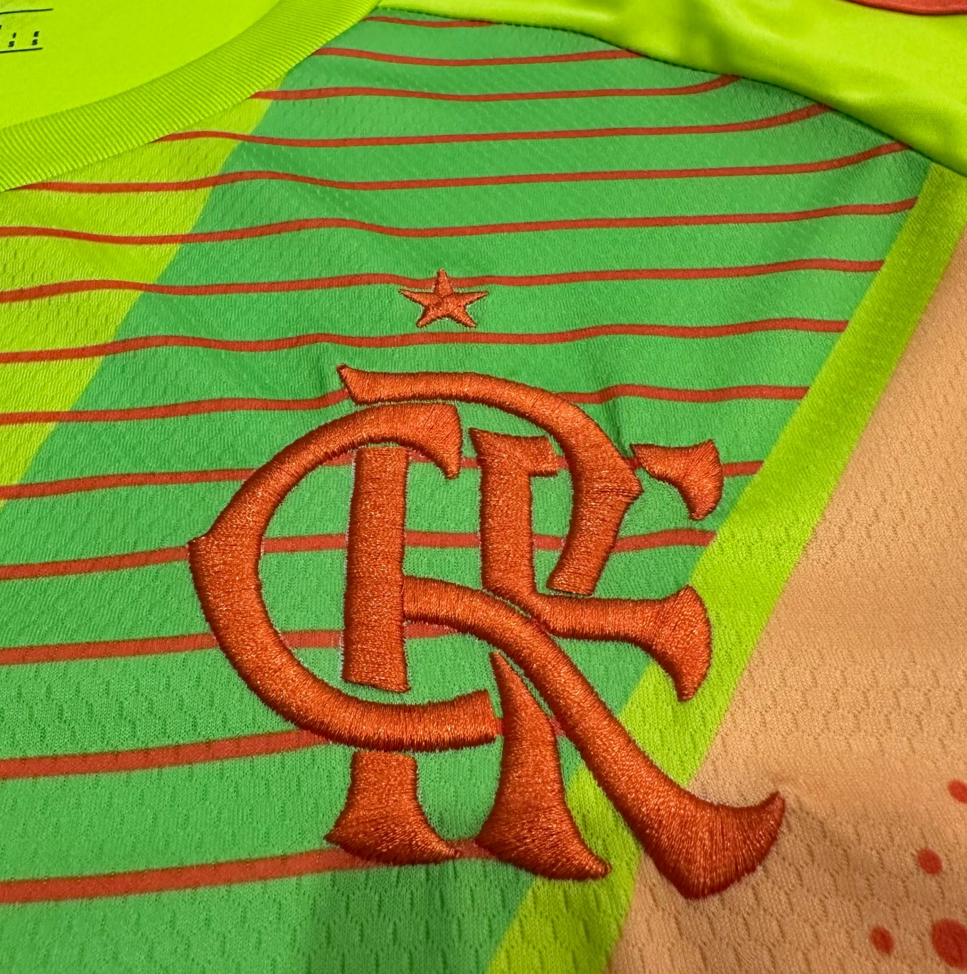 25/26 Flamengo Goalkeeper Football Shirt(Fans version)