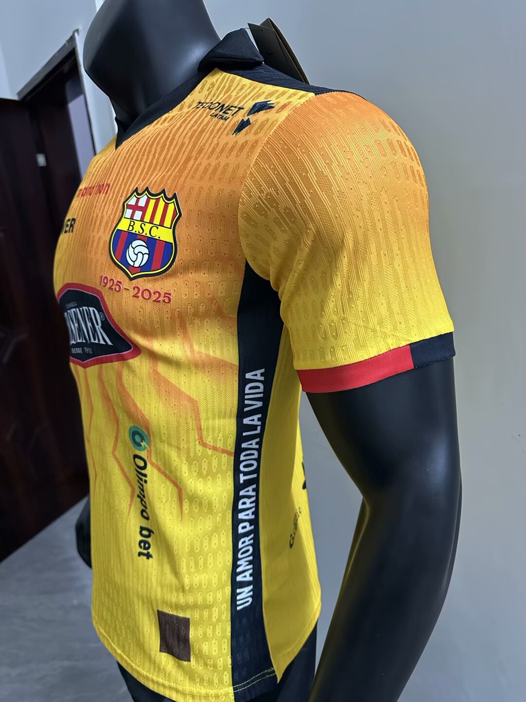 25/26 Barcelona 100th Anniversary Commemorative Jersey( Player Version)
