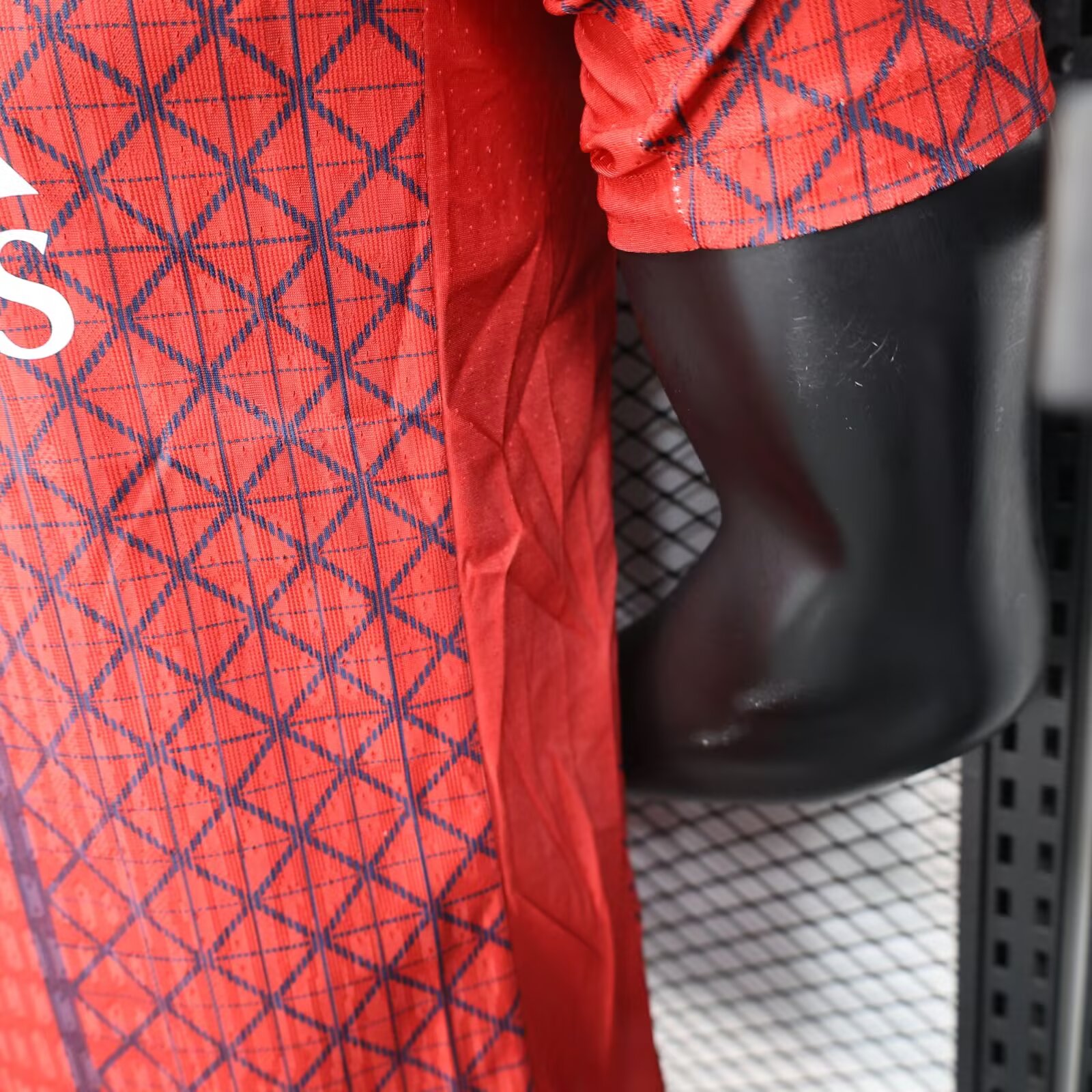 25/26 Paris pre match training red Jersey( Player Edition )
