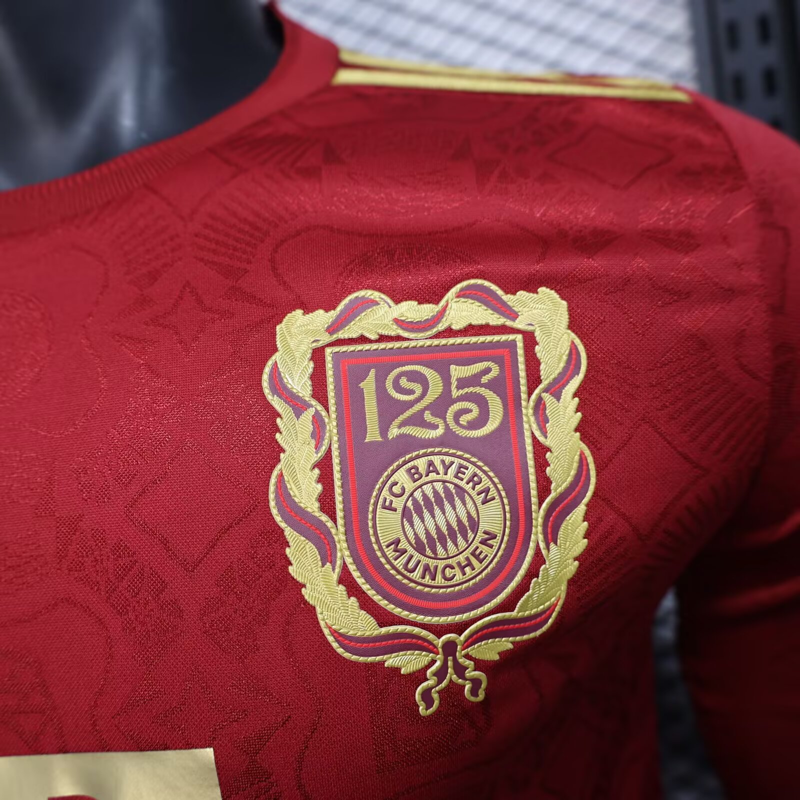 25/26 Bayern 125th Anniversary Red Long Sleeves Jersey(Player Version)
