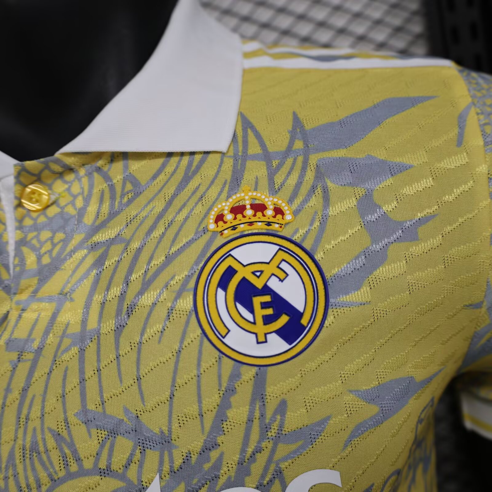 2024/2025 Real Madrid yellow Special Edition Football Jersey For Player Version