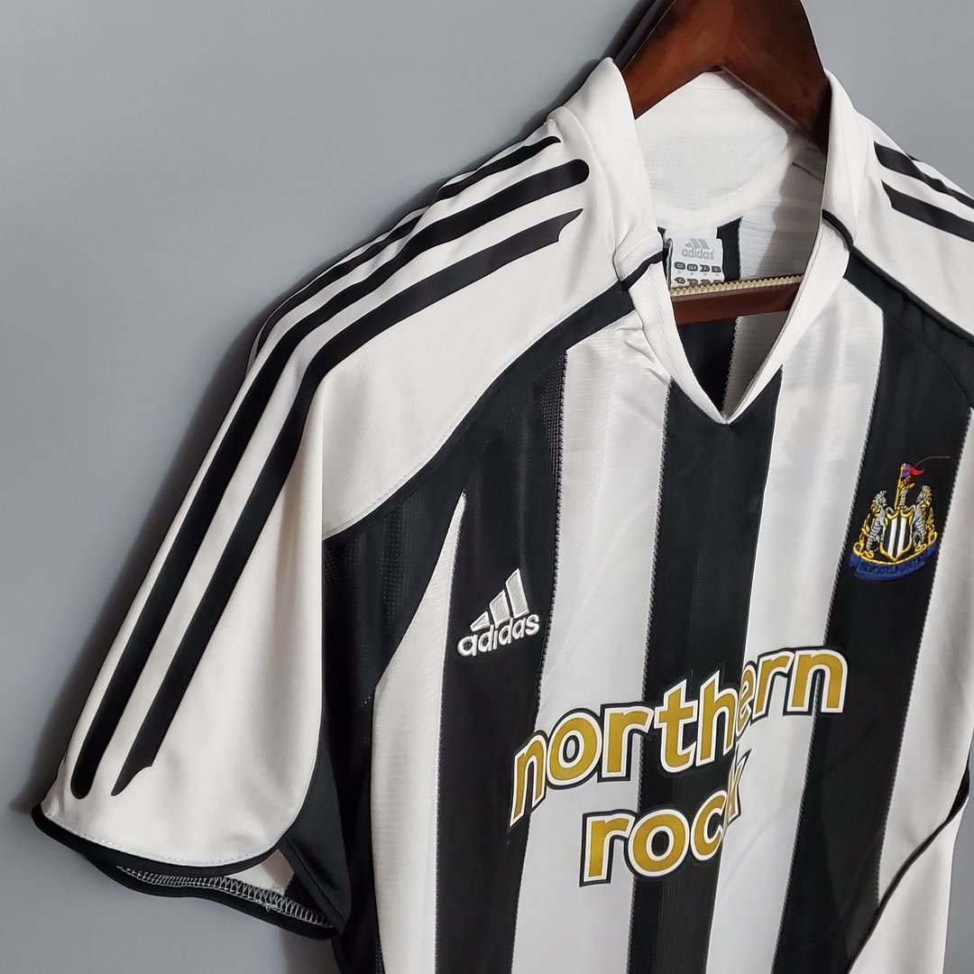2005/2006 Retro Newcastle United Home Football Shirt( Fans Edition )