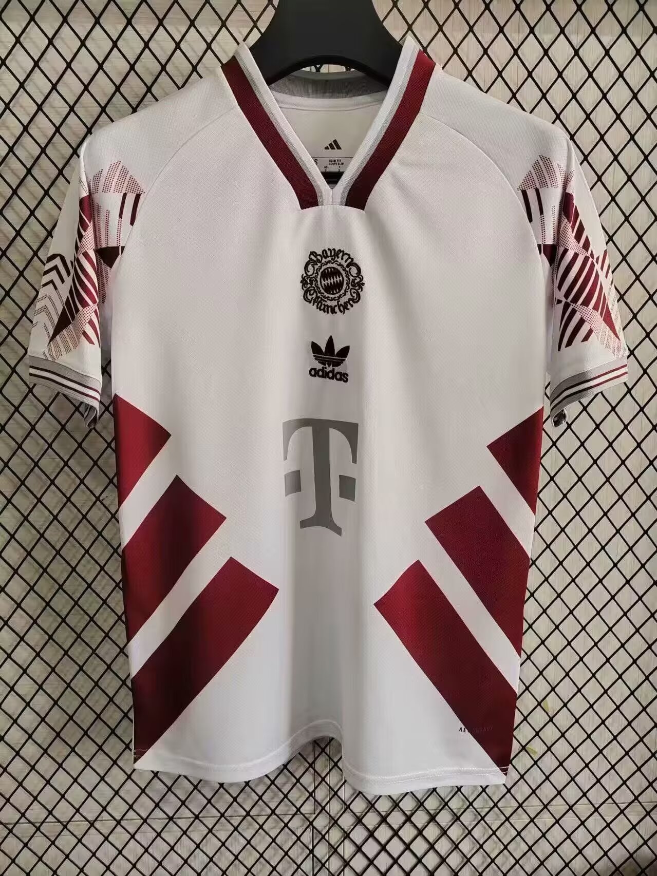 2025/2026 Bayern Munchen White Football Shirt(Fans version)