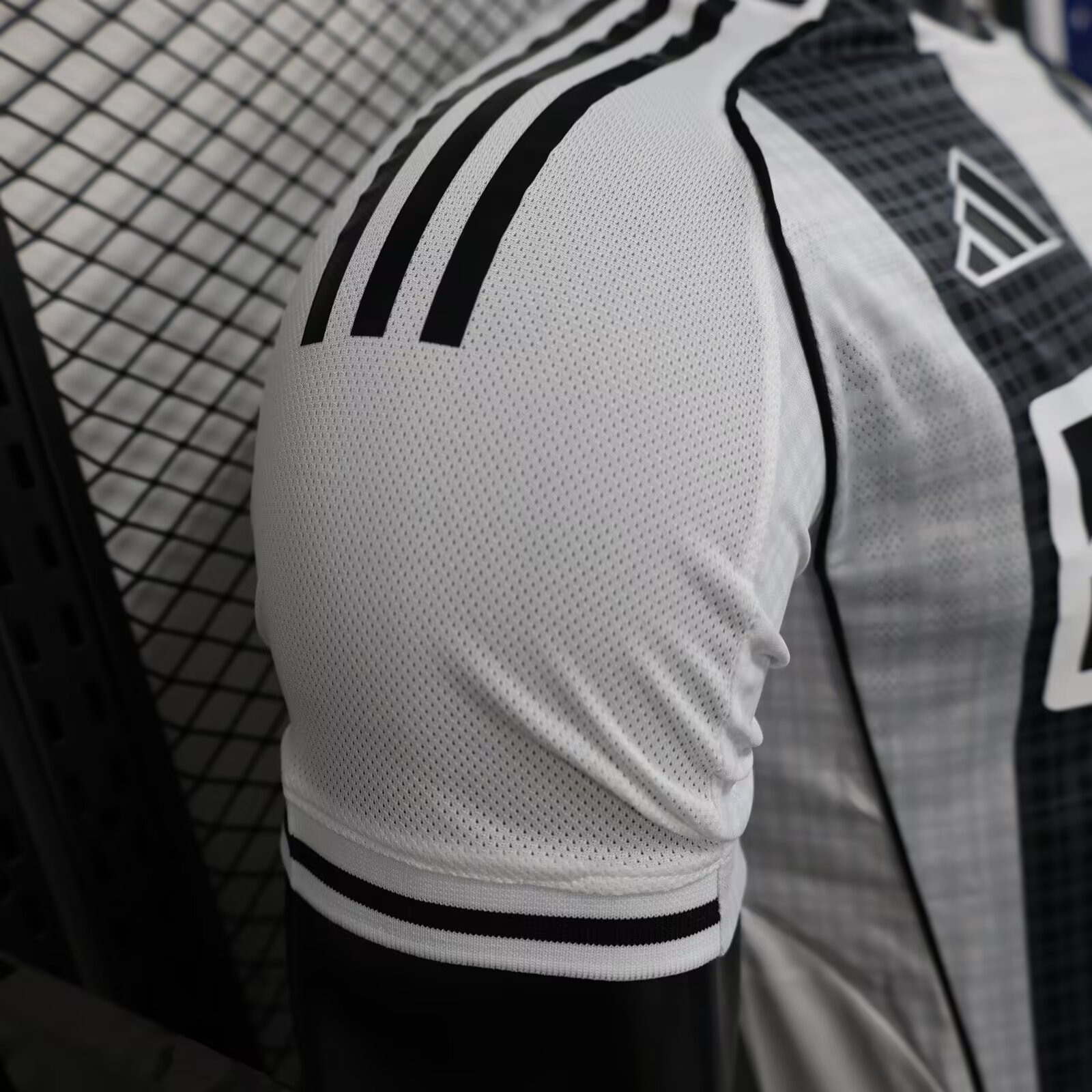 2025/2026 Newcastle United Home Football Shirt( Player Version)