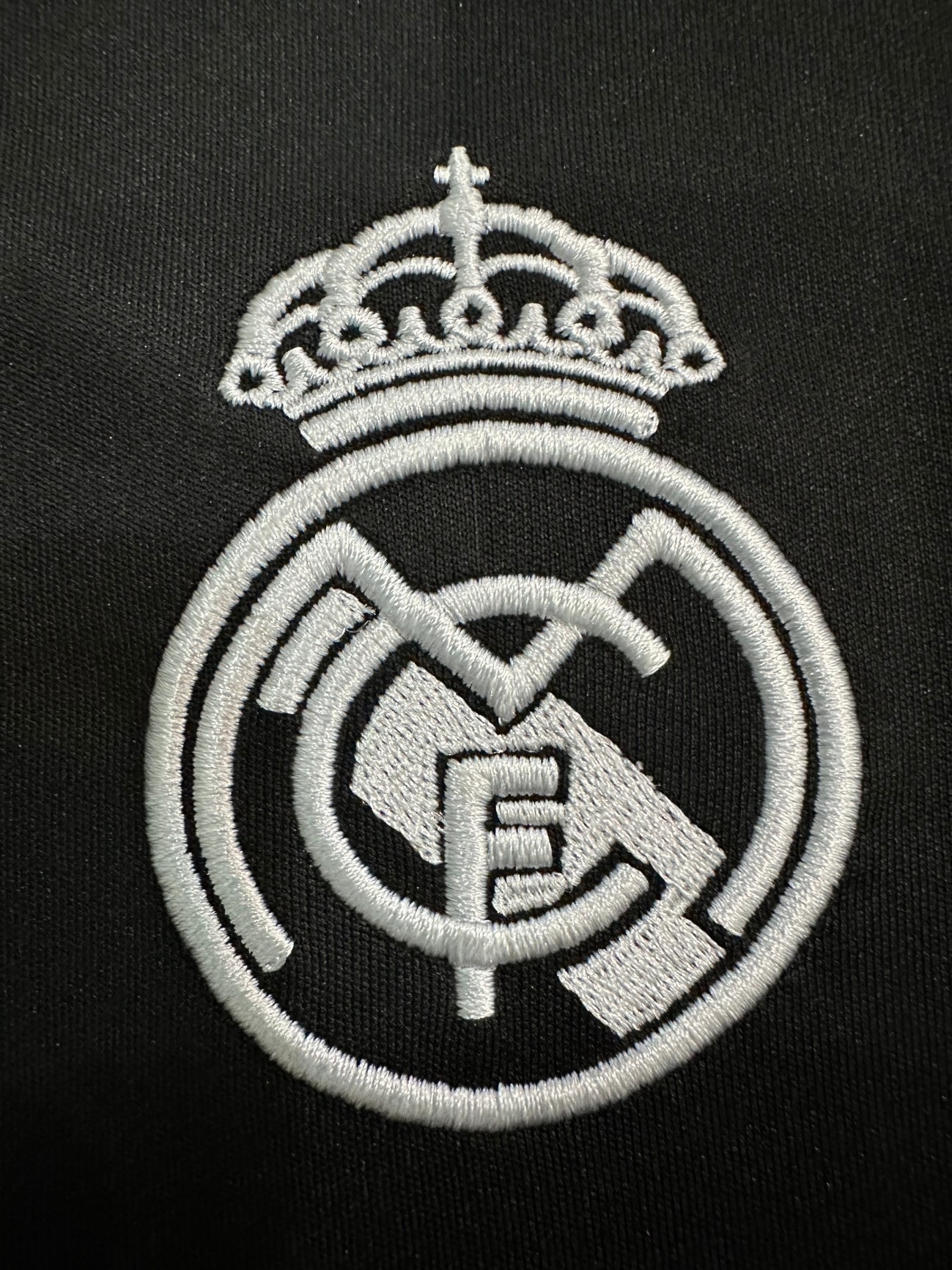 25/26 Real Madrid Black goalkeeper Jersey( Fans Edition )