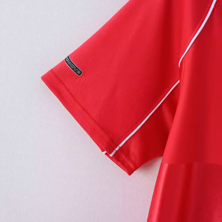 2000/2001 Liverpool Retro Champions League Home Football Shirt