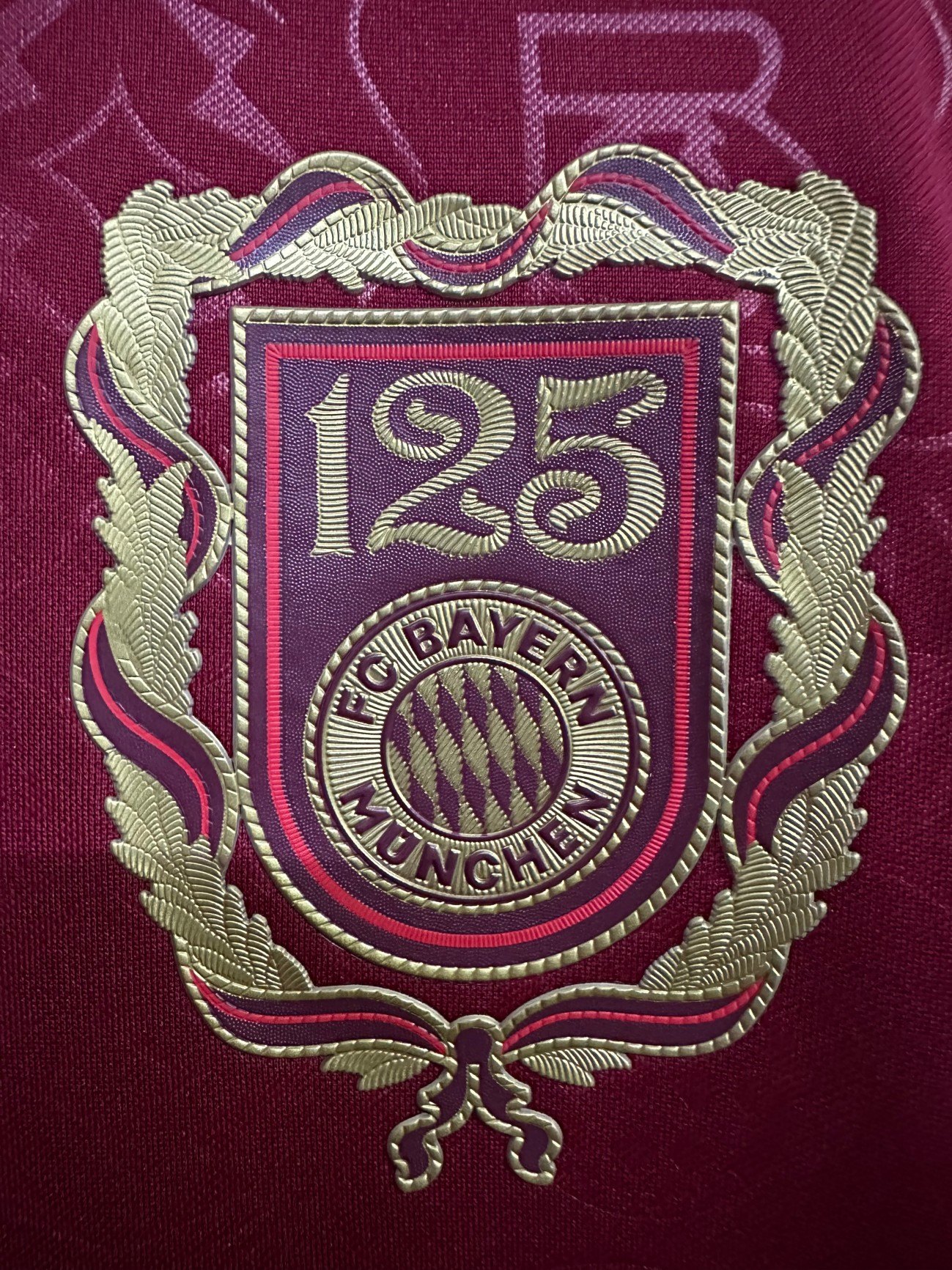 25/26 Bayern 125th Anniversary Red Football Shirt (Fans version)
