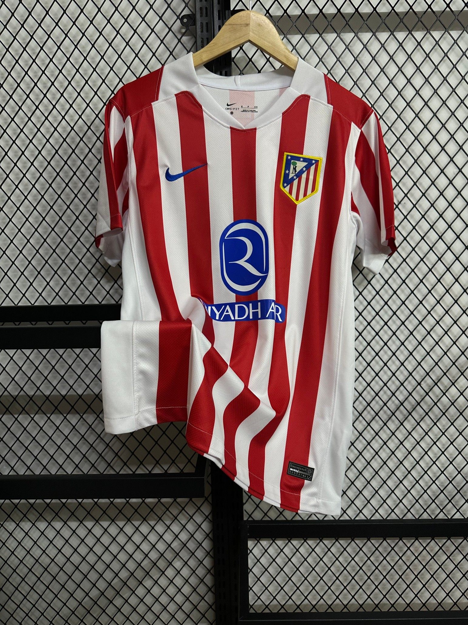 2025/2026 Atletico Madrid Home Football Shirt(Fans version)