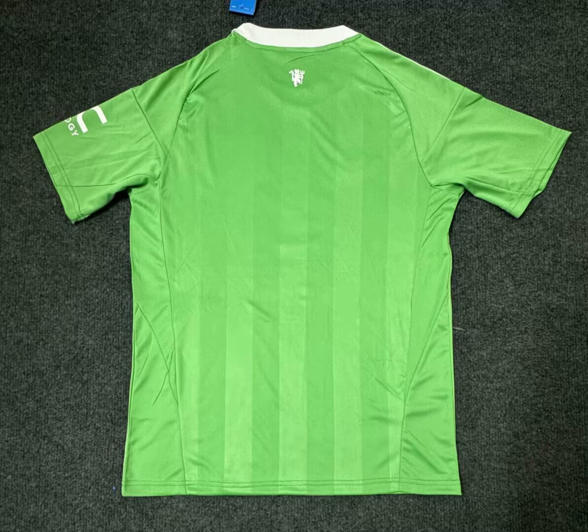 2025/2026 Manchester United Goalkeeper Jersey(Fans version)