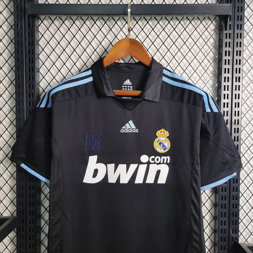 2009/2010 Real Madrid Retro Away Football Shirt