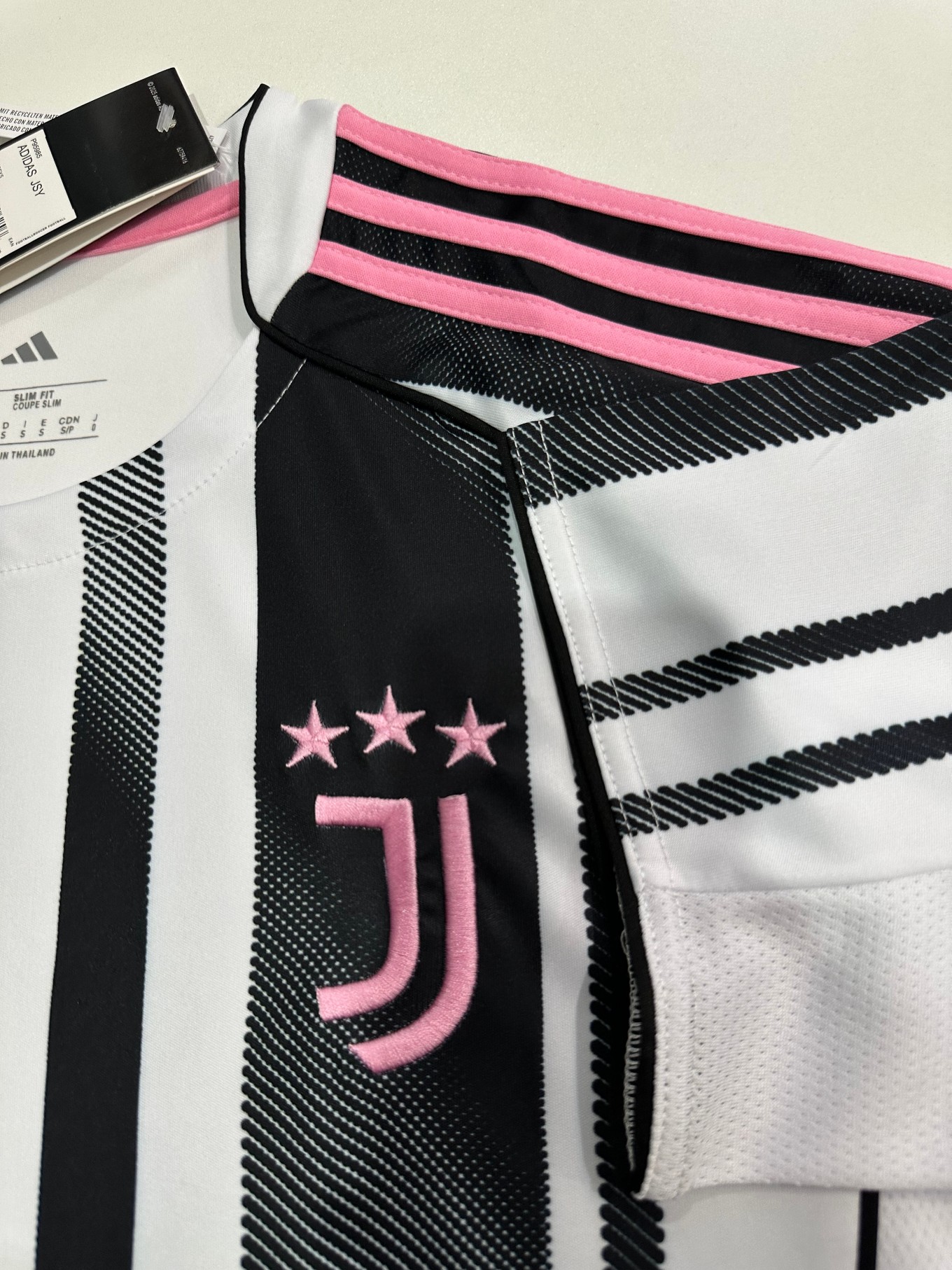 2025/2026 Juventus Home Football jersey( Fans Edition )
