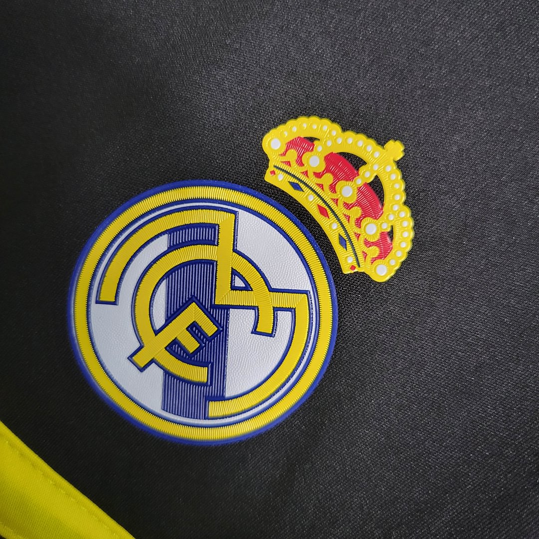2011/2012 Real Madrid Retro Goalkeeper Football Shirt