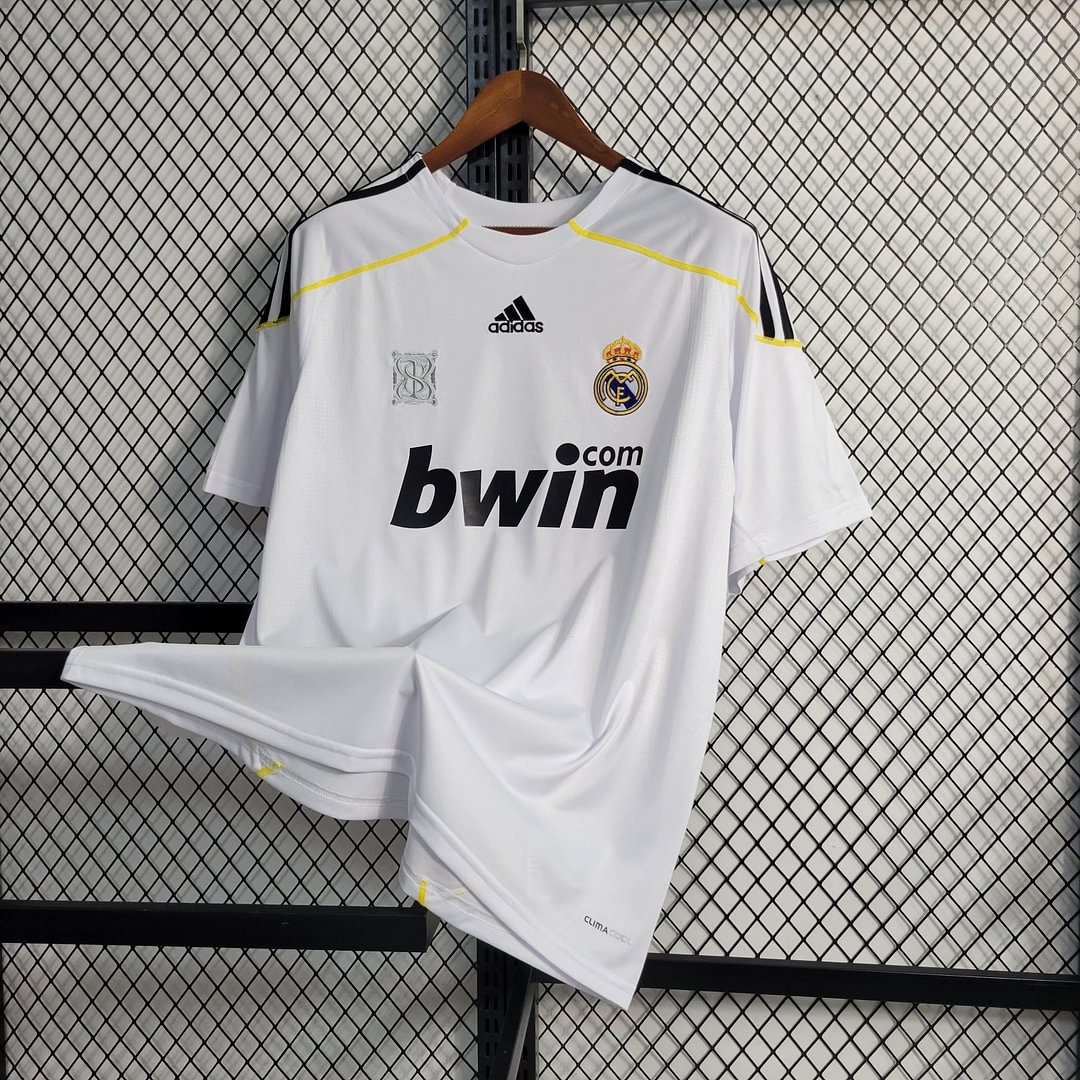 2009/2010 Real Madrid Retro Home Football Shirt