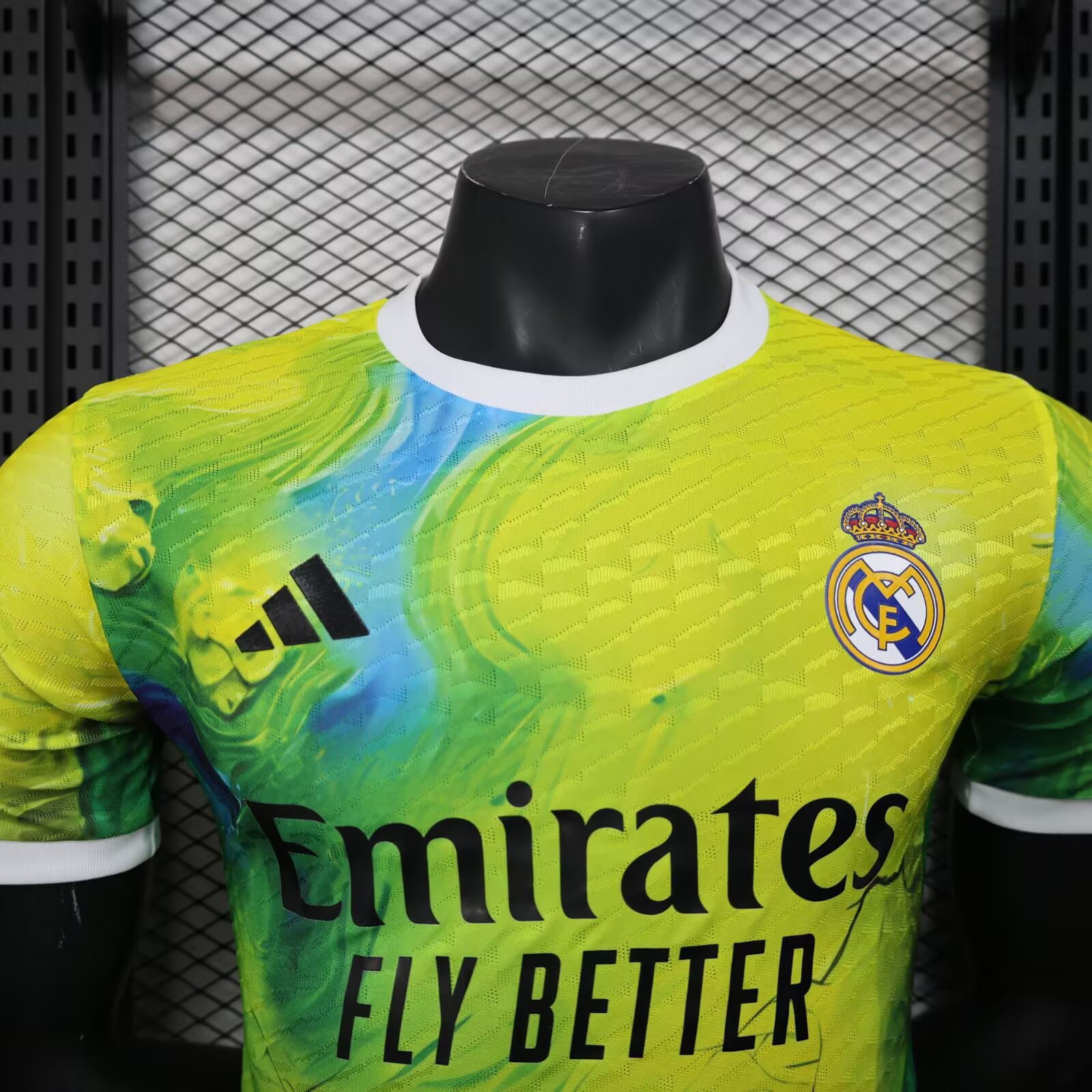 25/26 Real Madrid Fluorescent Green Jersey(Player Version)
