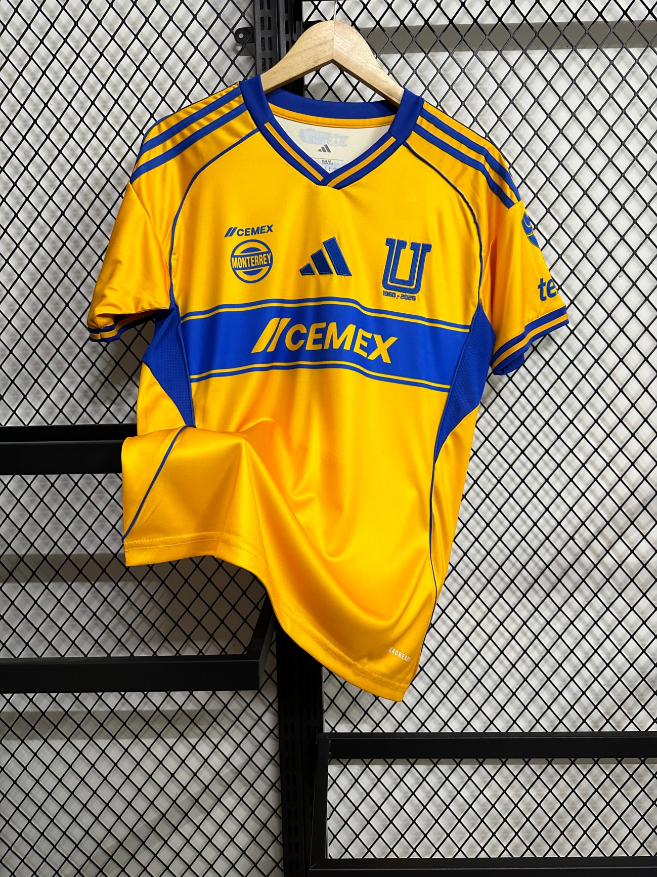 2025/2026 Tigres UANL Home Football Shirt( Fans Edition )
