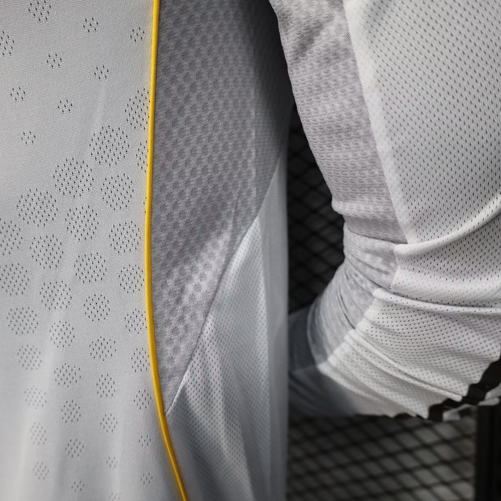 2025/2026 Real Madrid Home Long Sleeves Jersey(Player Version)