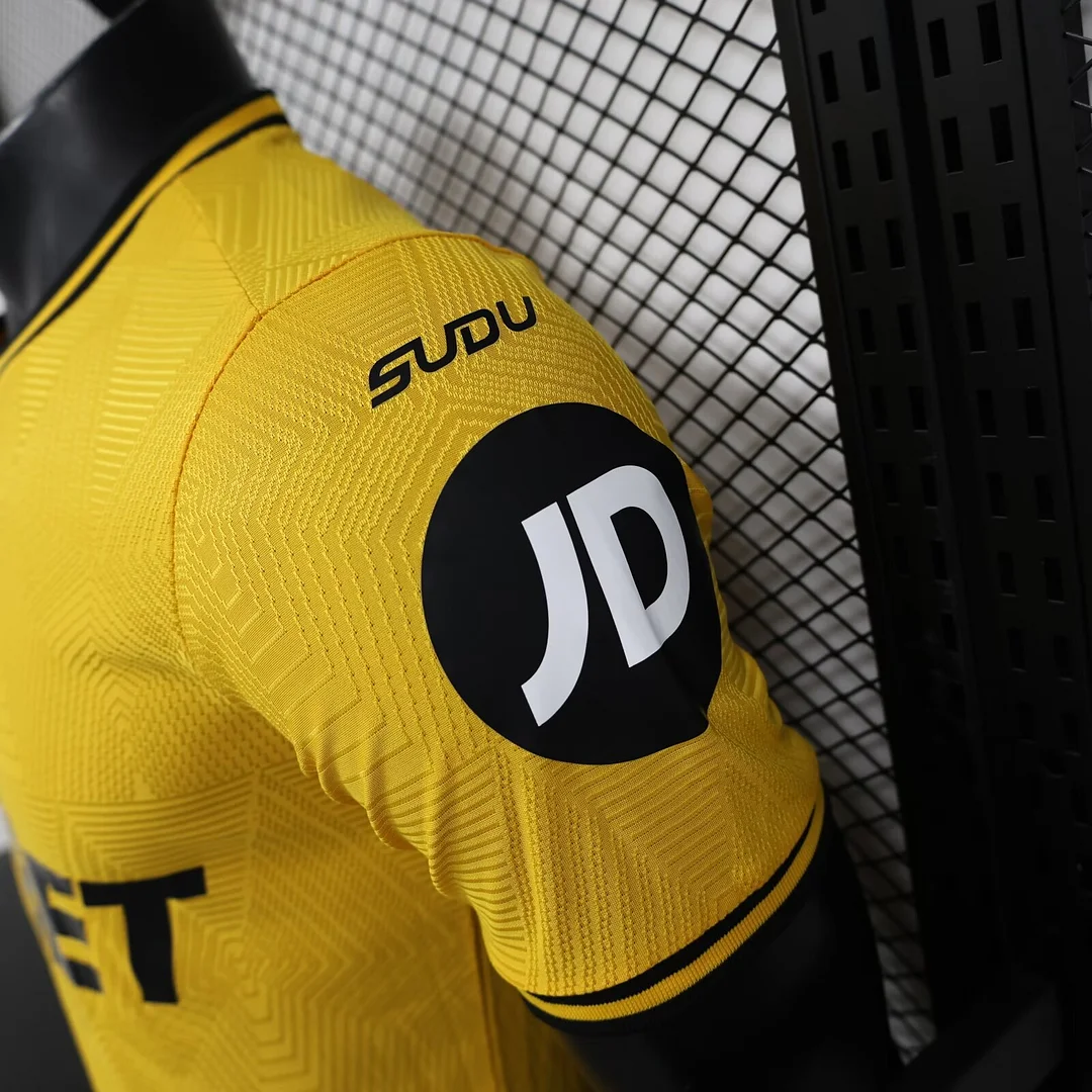 2024/2025 Wolverhampton Home Football Shirt( Player Version)