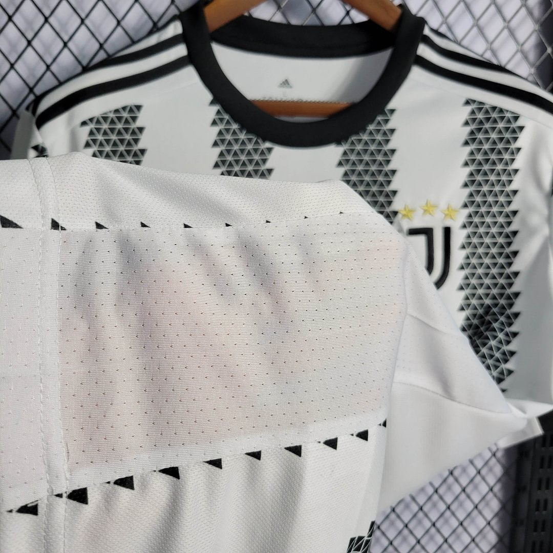 2022/2023 Juventus Home Football Shirt
