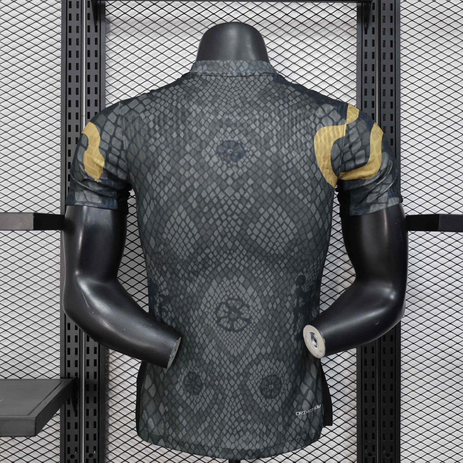 2025/2026 Chelsea Gold Snake Special Edition Football Jersey For Player Version