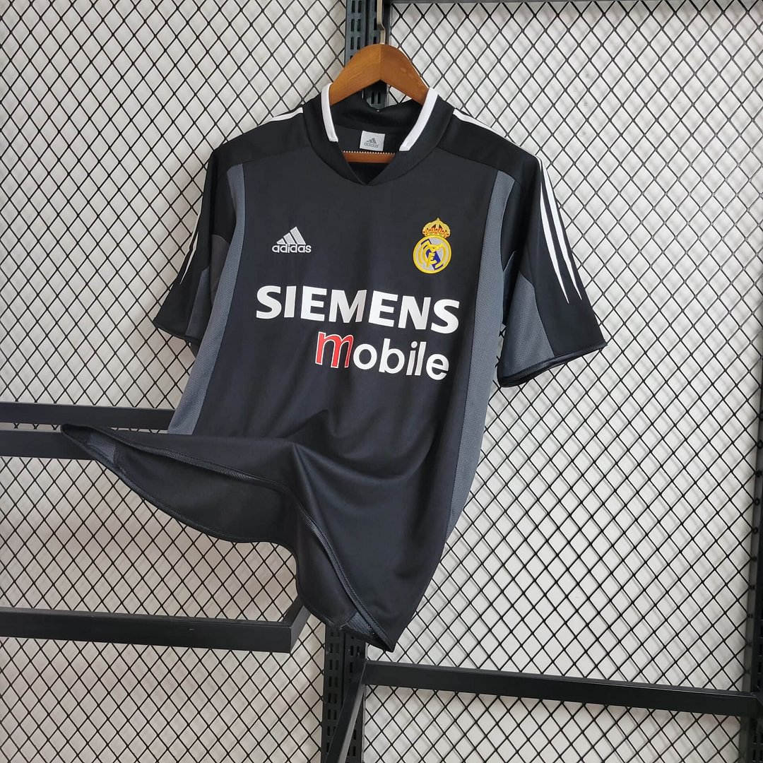 2004/2005 Real Madrid Retro Away Football Shirt