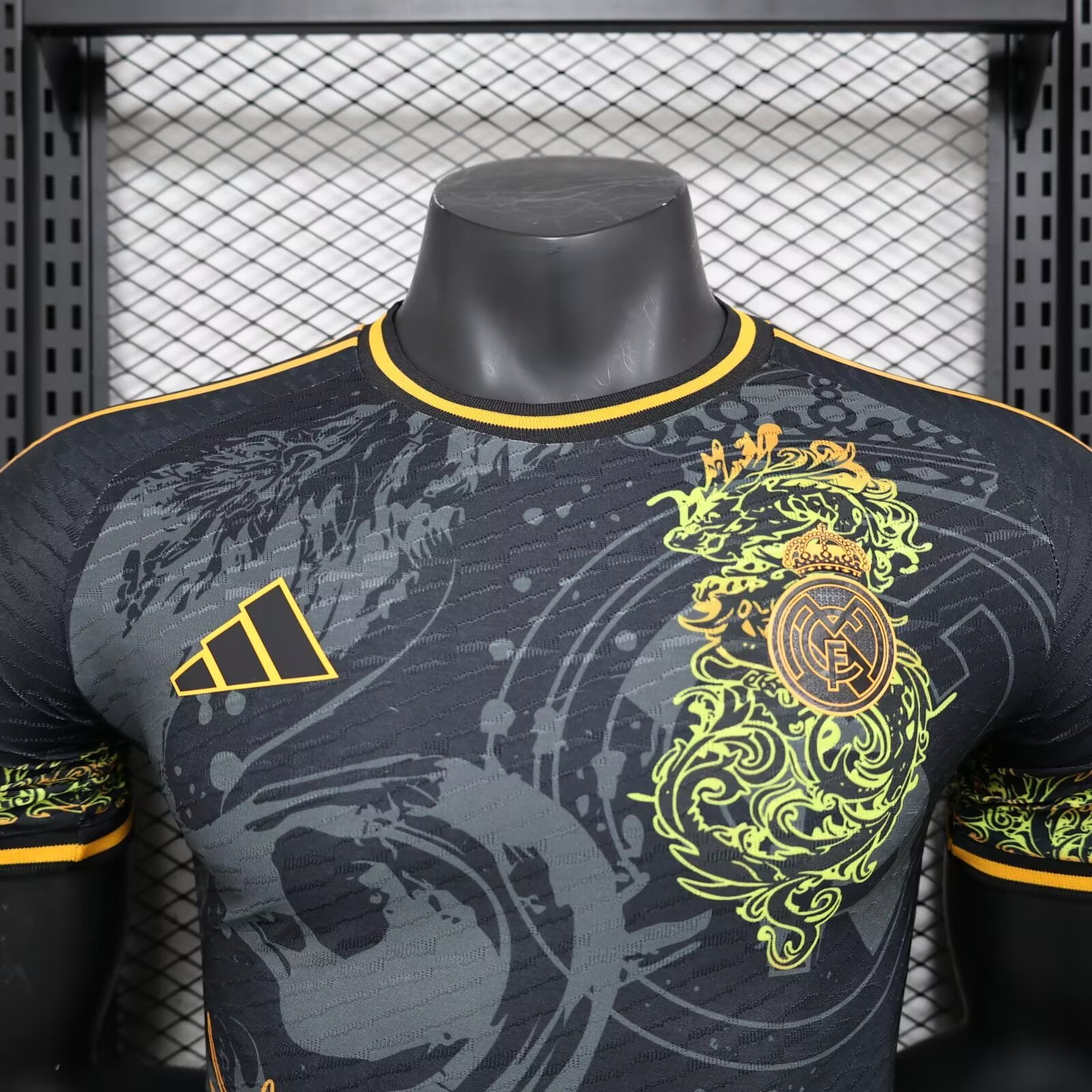 2024/2025 Real Madrid Gold Dragon Special Edition Football Jersey For Player Version