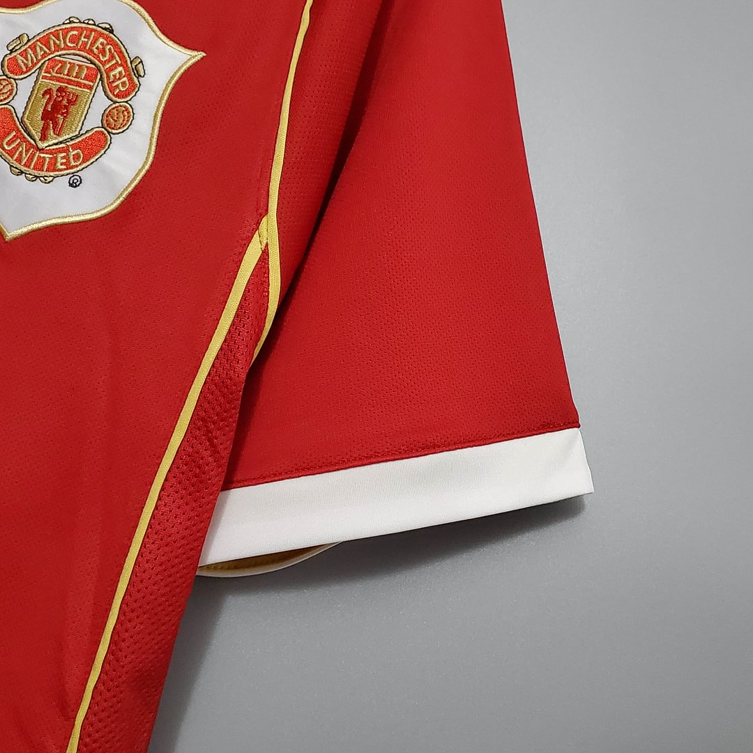 2006/2007 Manchester United Retro Home Football Shirt
