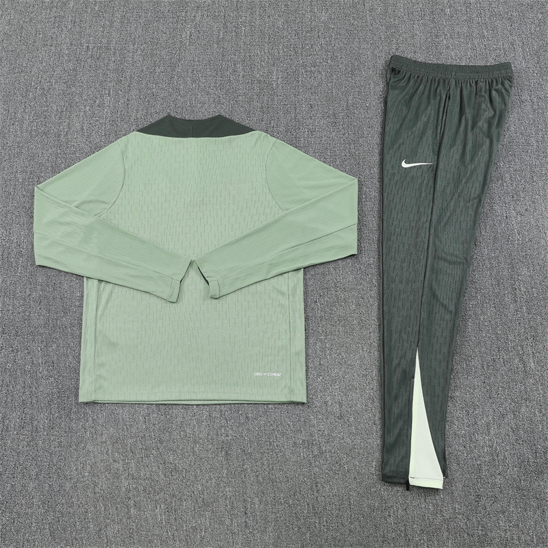 2025/2026 Chelsea Light Green Training Set Football Suit