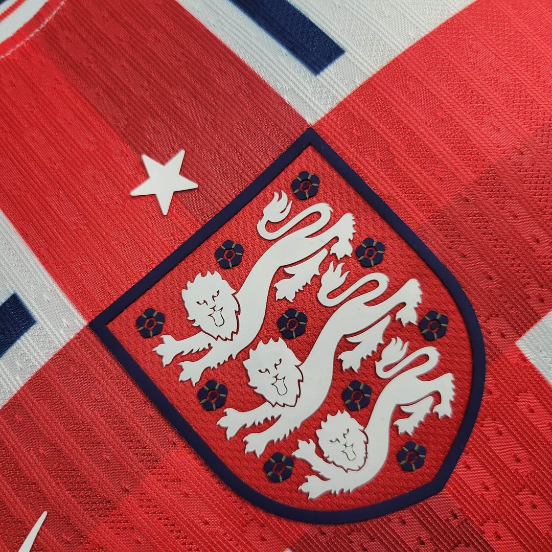 2004 Player Version England Training Wear Football Shirt