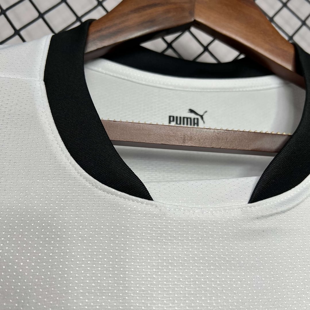 2024/2025 Valencia Home Football Shirt( Fans Edition )