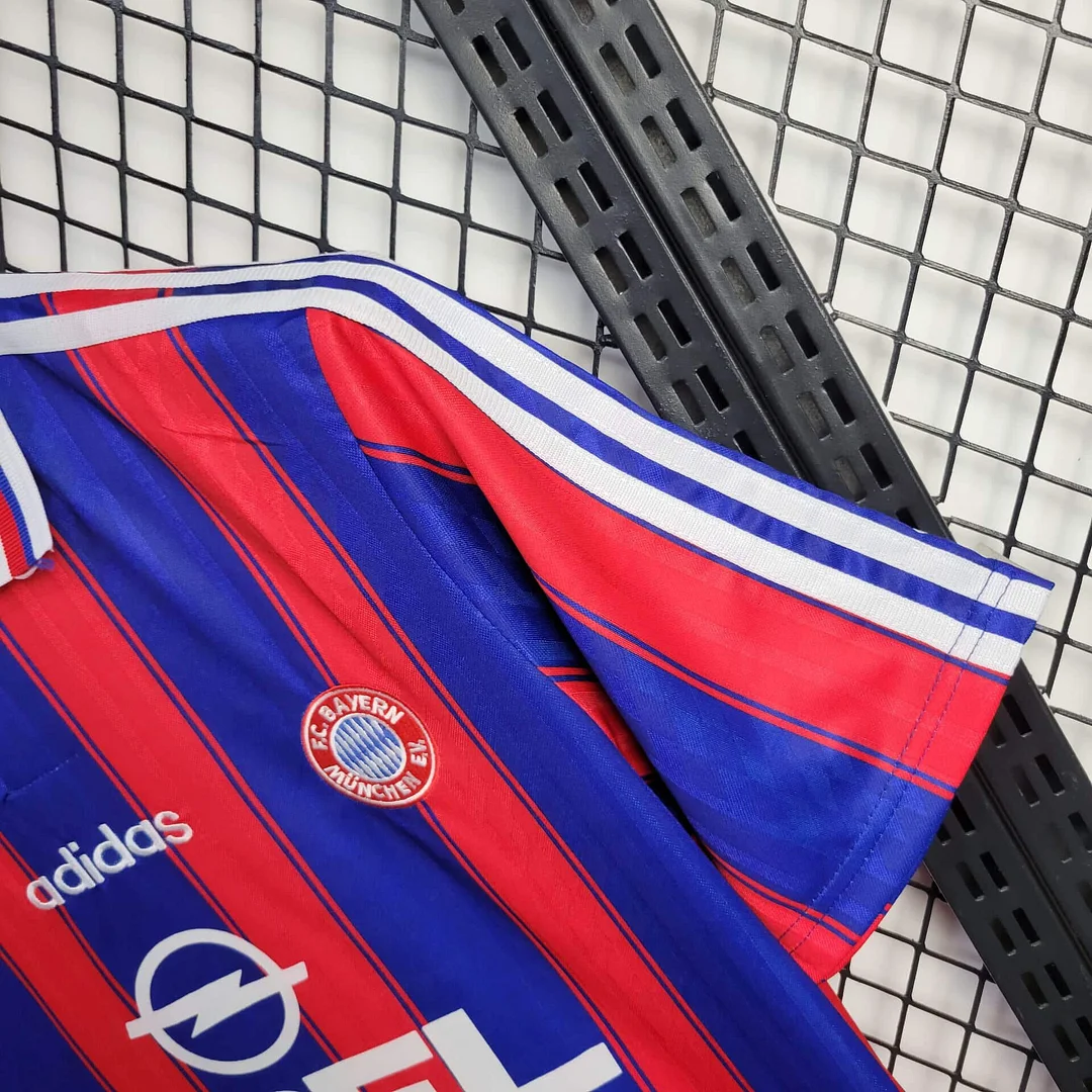 1996/1997 Retro Bayern Munchen Third Away Football Shirt