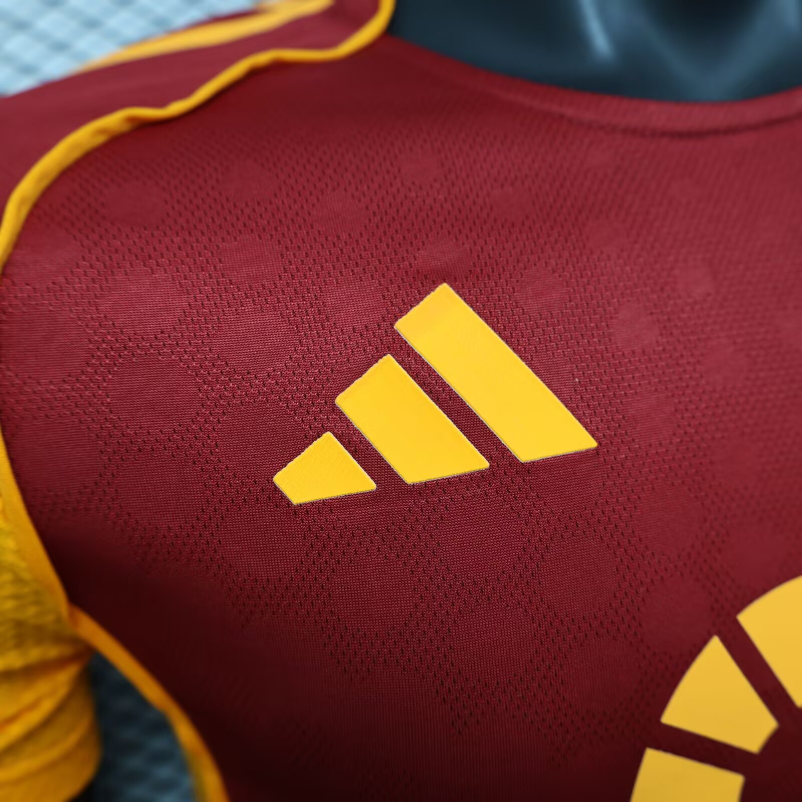 25/26 AS Roma Home Football Shirt(Player Version )