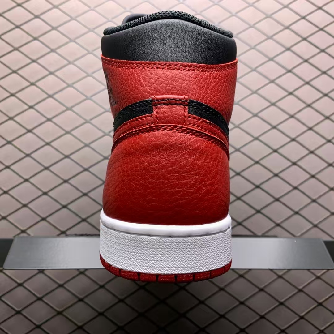 AIR JORDAN W AIR JORDAN 1 RETRO HIGH OG 