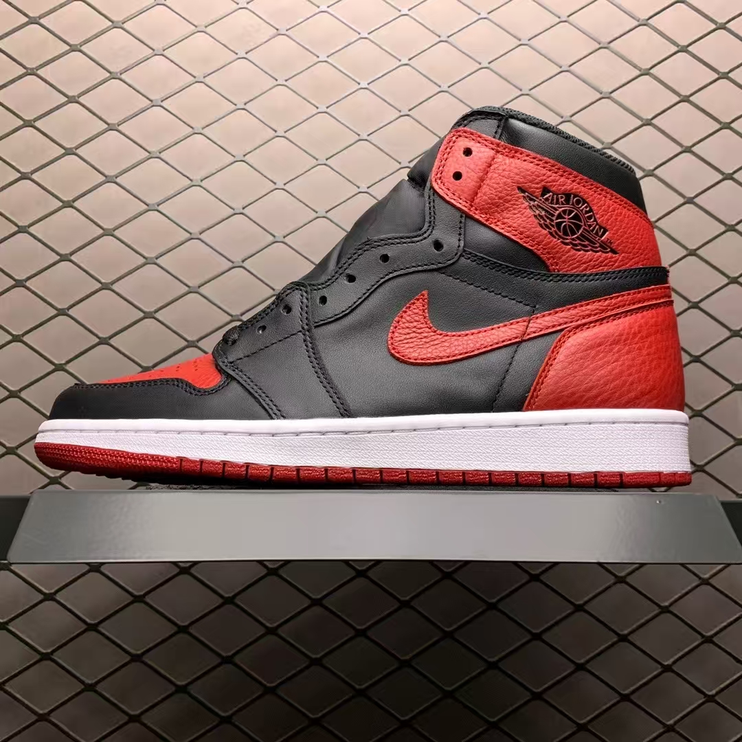 AIR JORDAN W AIR JORDAN 1 RETRO HIGH OG 