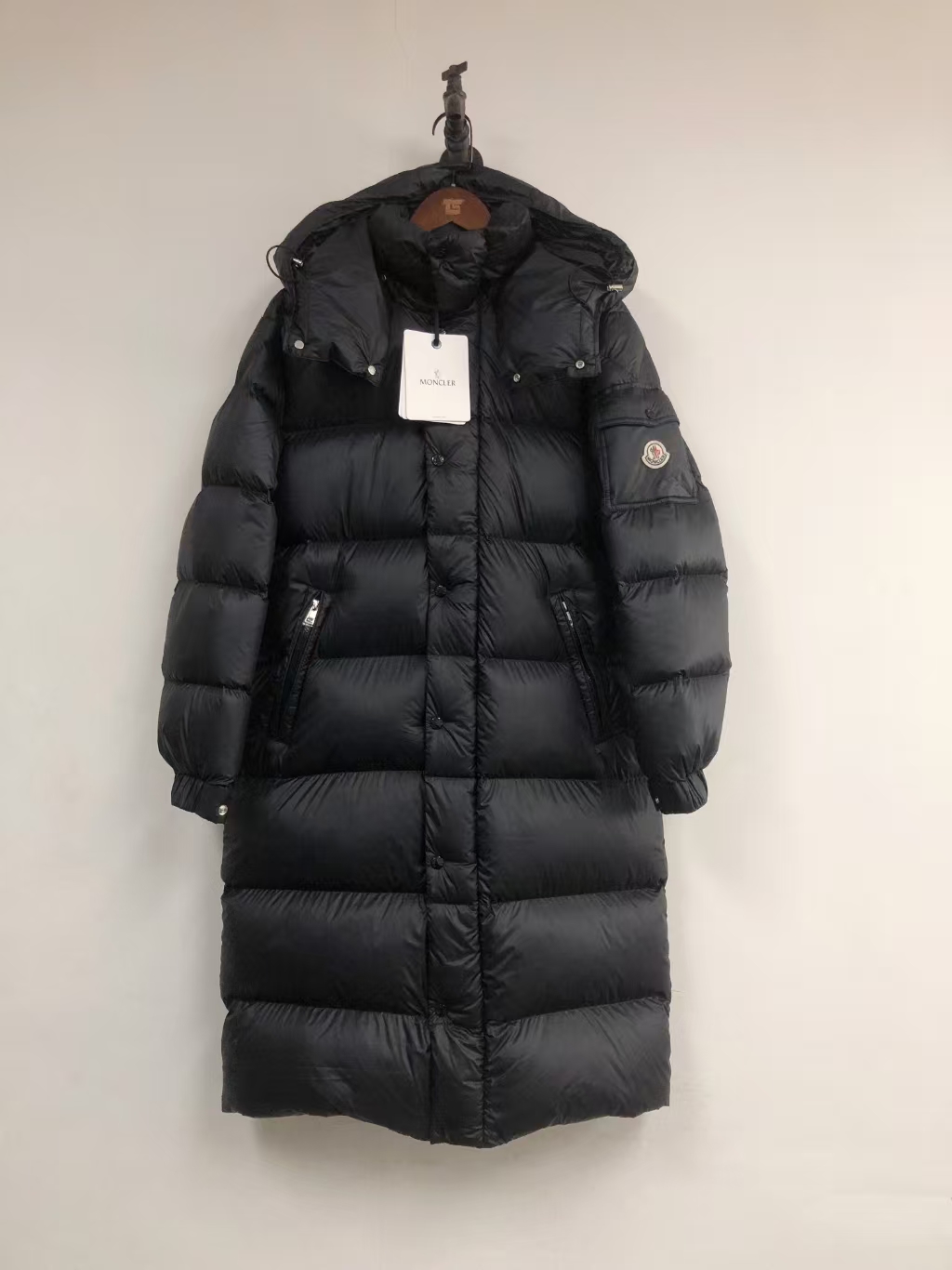 Moncler Black Long Down Coat – Elegant Extended Puffer