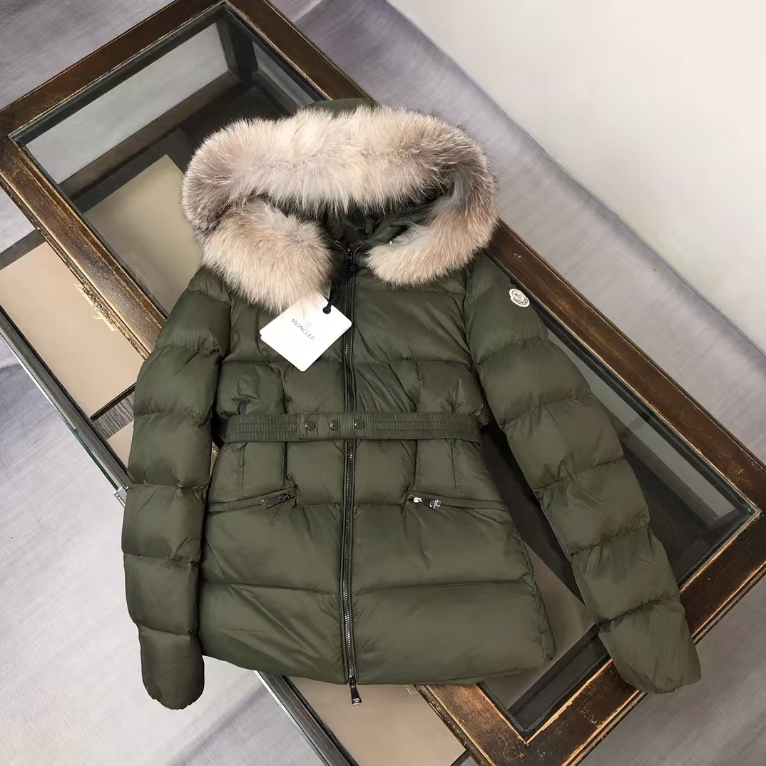 Moncler Boed P520 Women's Green Cropped Belted Down Jacket with Fox Fur Collar