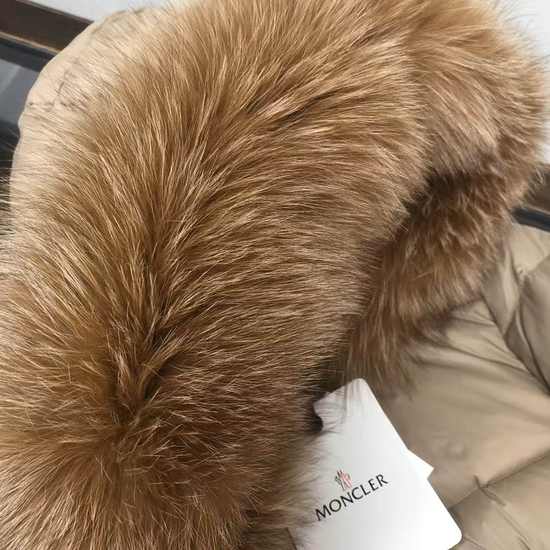 Moncler Boed P520 Khaki Short Puffer – Women's Belted Waist & Fox Fur Trim