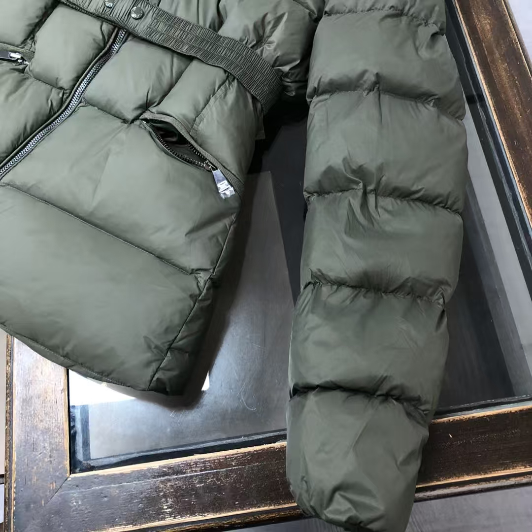 Moncler Boed P520 Women's Green Cropped Belted Down Jacket with Fox Fur Collar