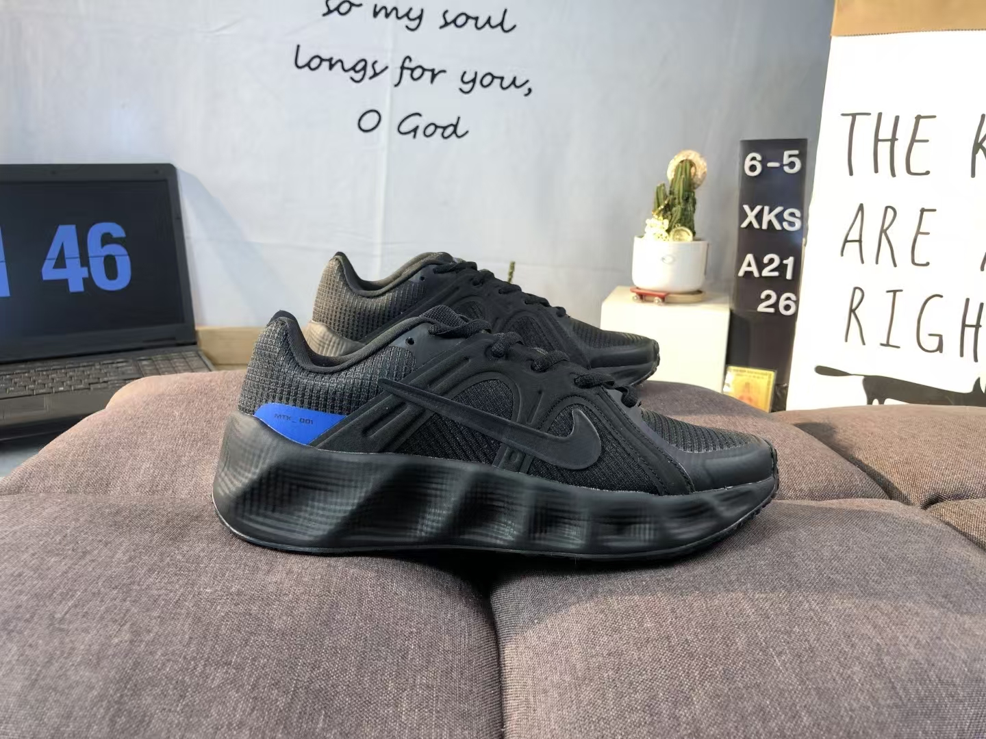 Nike Metro Tek – Black Durable Breathable Running Shoes